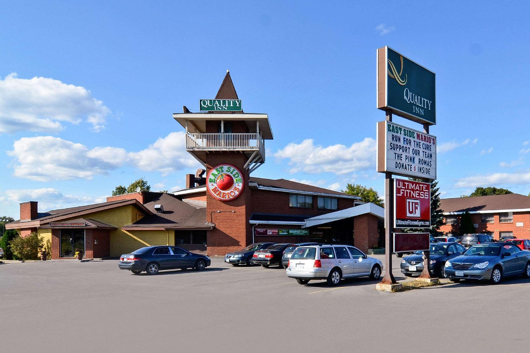 Ramada By Wyndham Arnprior Hotel Ngoại thất bức ảnh